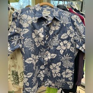 Cooke Street Honolulu Men’s Hawaiian style blue 
white print shirt size XL